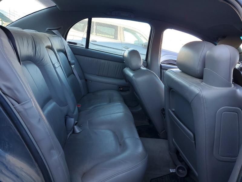 2002 Buick Park Avenue