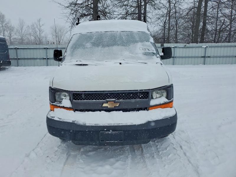 2016 Chevrolet Express G2500 Delivery van