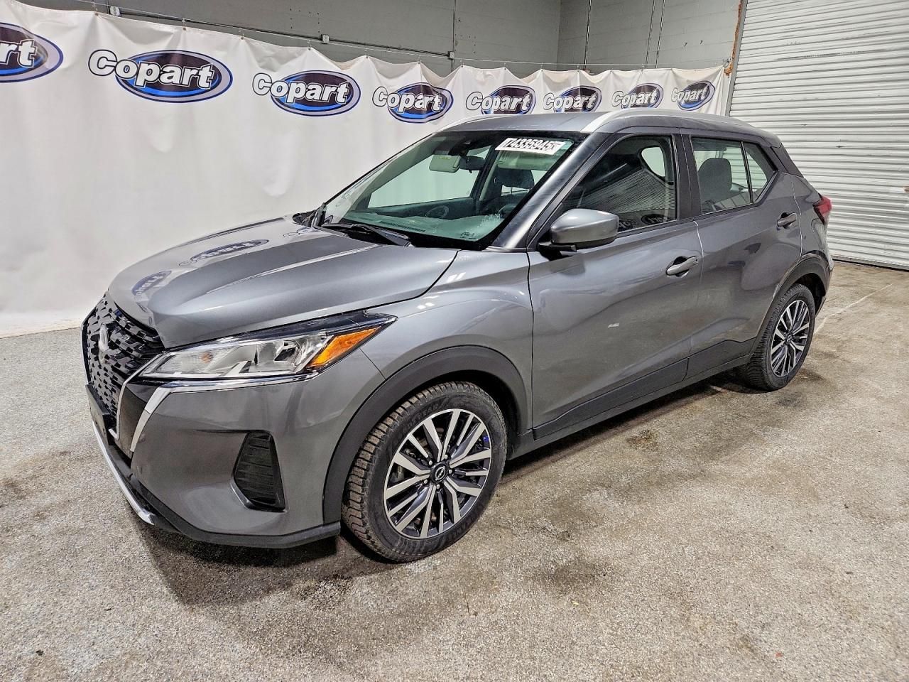 2022 Nissan Kicks sv