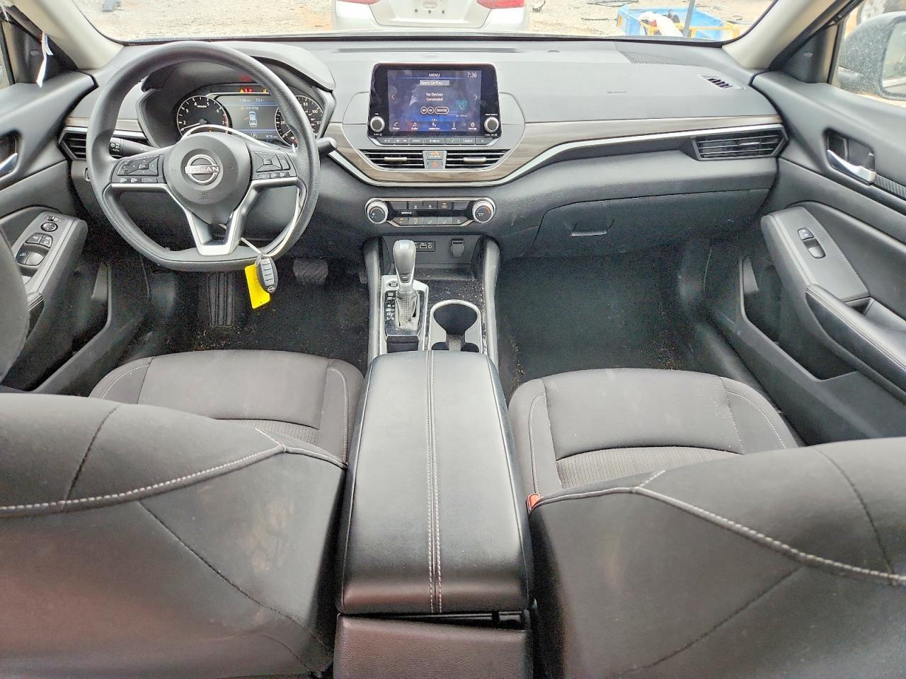 2024 Nissan Altima sv