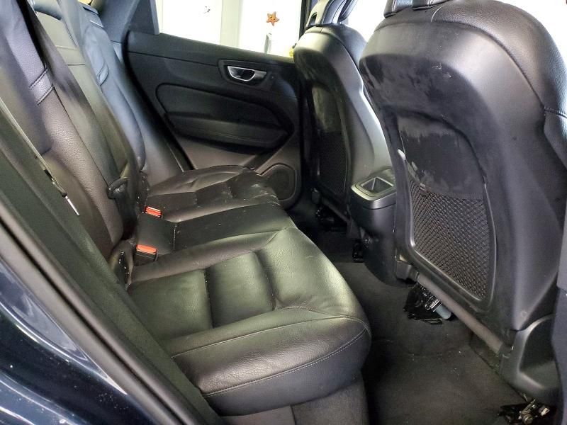 2021 Volvo Xc60 T5 Momentum