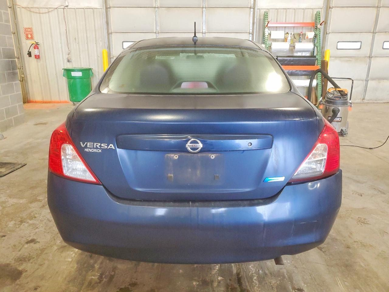2013 Nissan Versa s