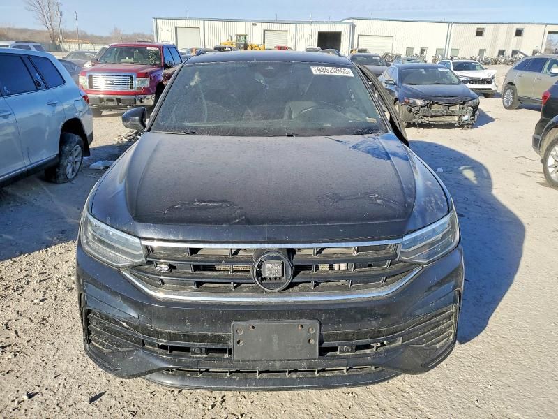 2023 Volkswagen Tiguan se R-line Black