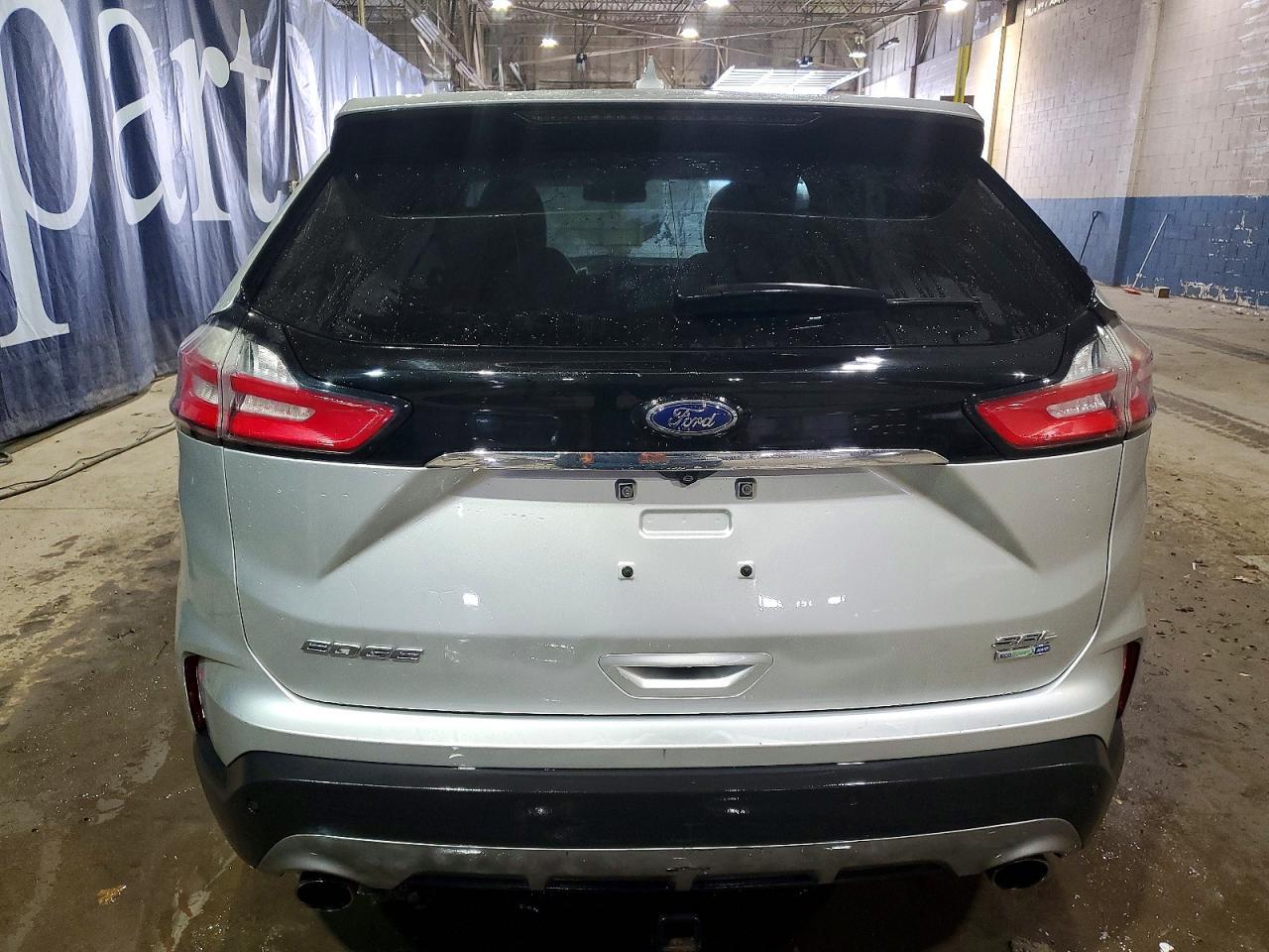 2019 Ford Edge sel