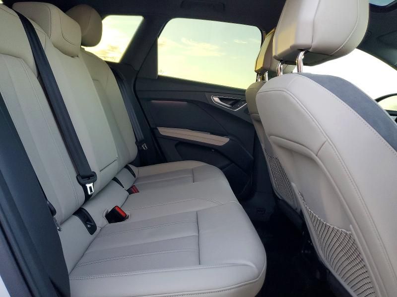 2025 Audi Q4 E-tron Premium Plus