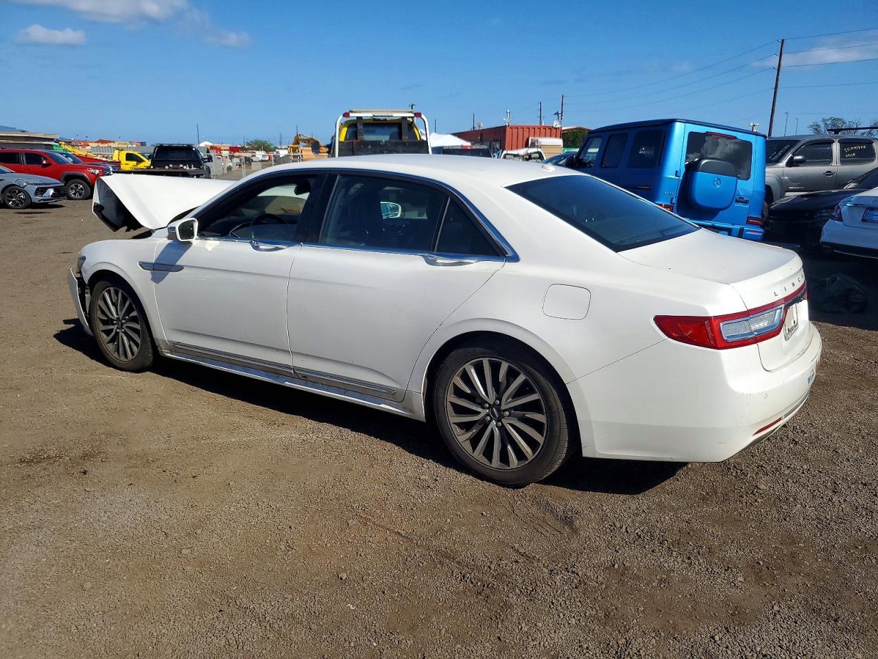 2017 Lincoln Continental Select