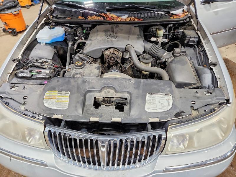 1999 Lincoln Town car Executive