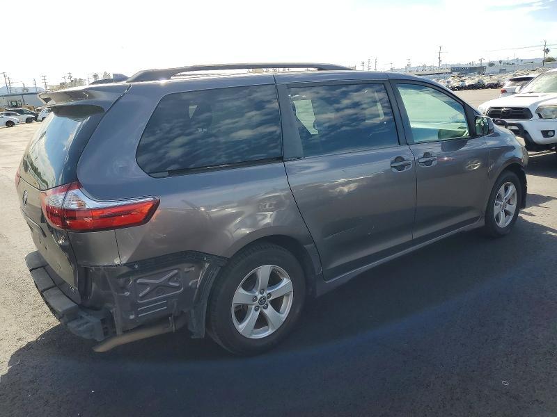 2020 Toyota Sienna le