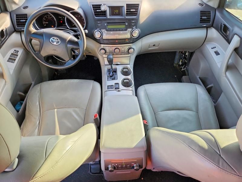 2011 Toyota Highlander Base