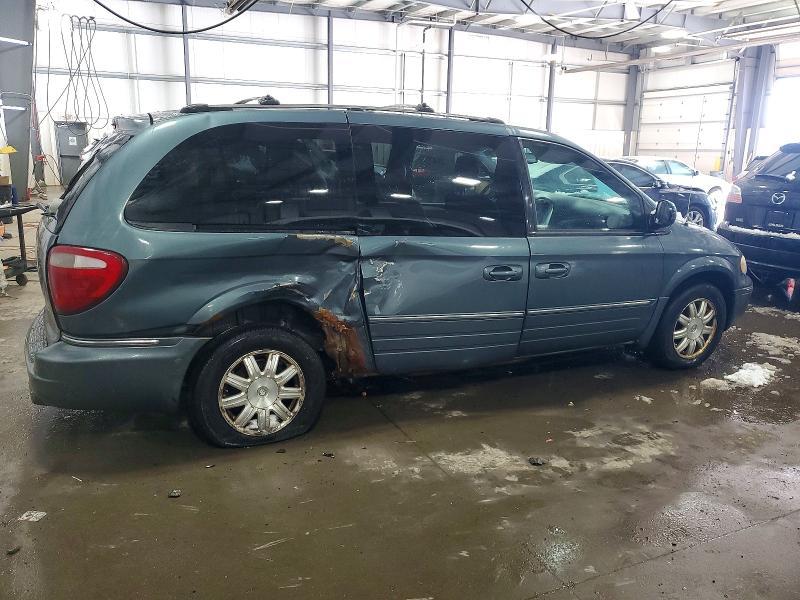 2005 Chrysler Town & Country Limited