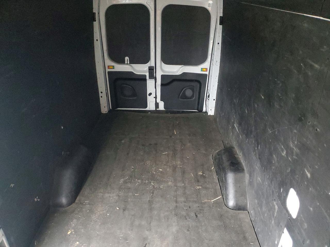 2022 Ford Transit T-250