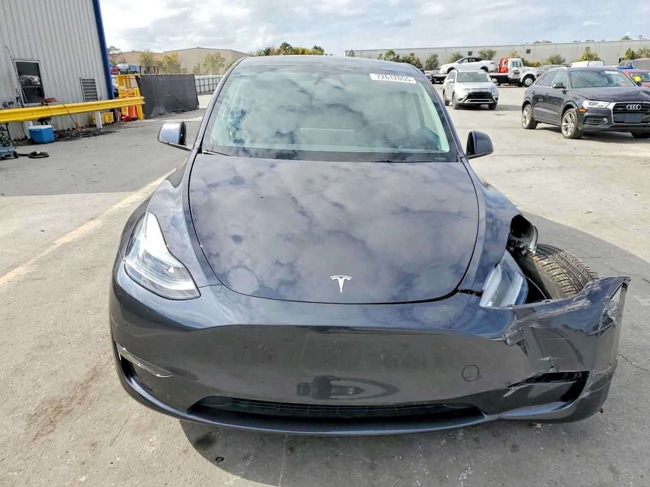 2025 Tesla Model y