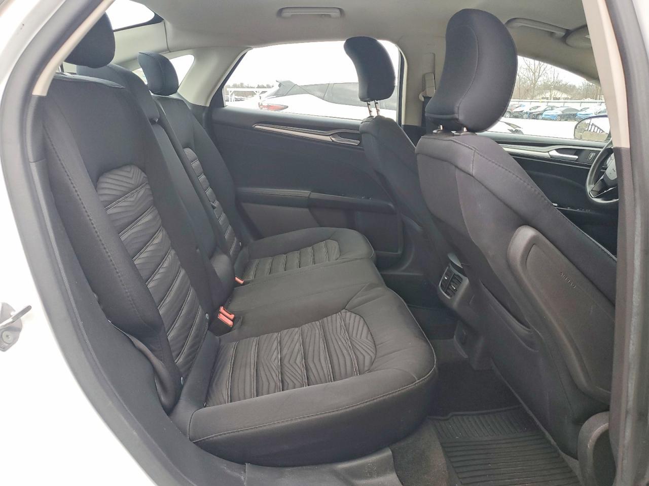 2016 Ford Fusion se