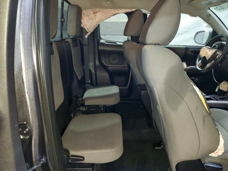 2017 Toyota Tacoma Access cab