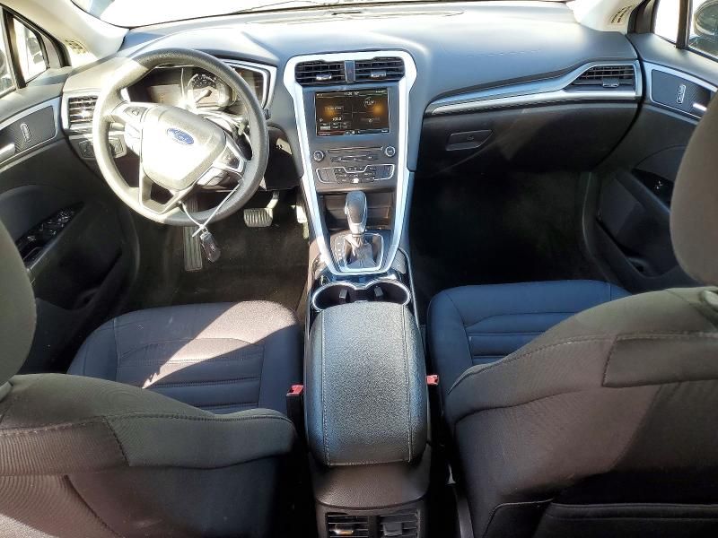 2016 Ford Fusion se Hybrid