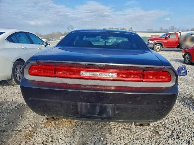 2012 Dodge Challenger sxt