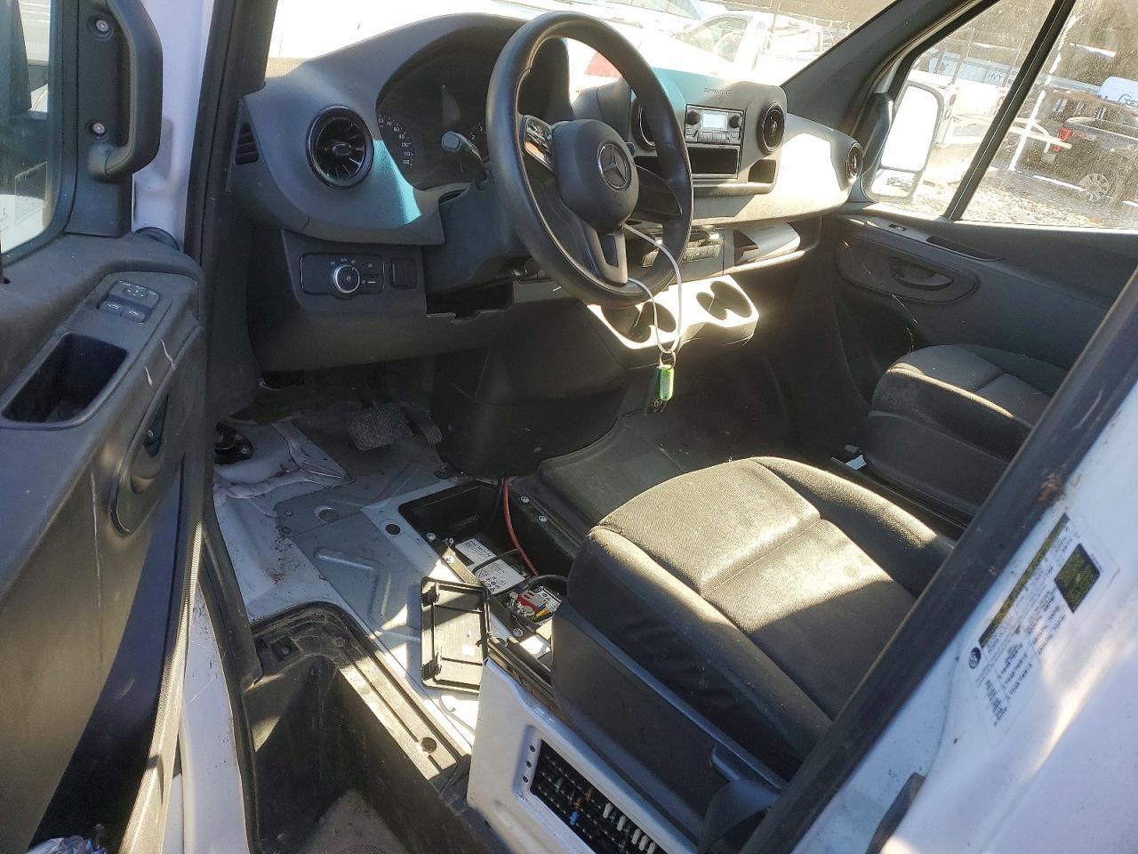2021 Mercedes-Benz Sprinter 2500