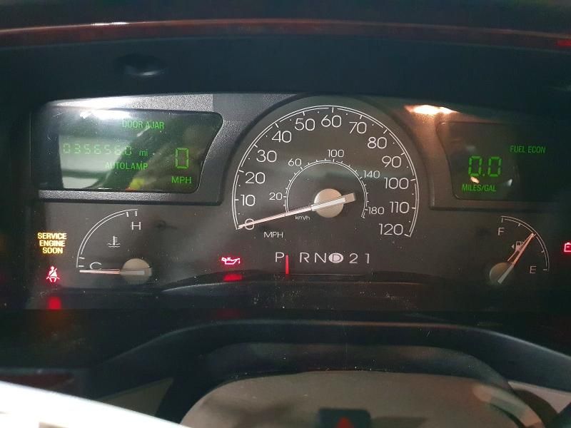 2003 Lincoln Town car Executive