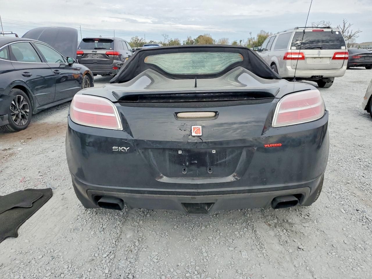 2008 Saturn Sky Redline