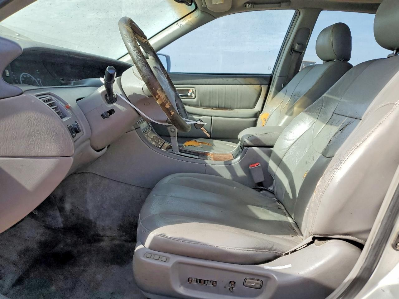 2000 Toyota Avalon xl