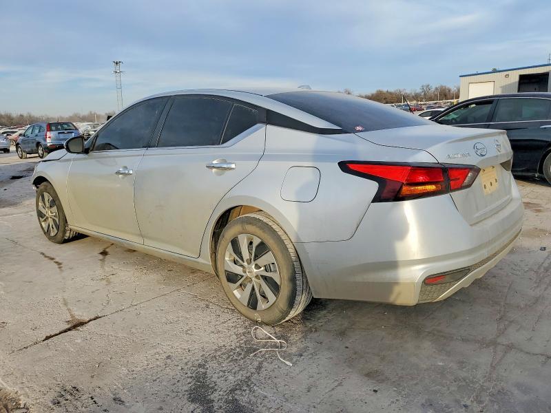 2019 Nissan Altima s
