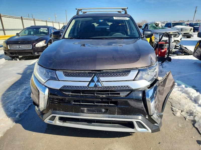 2019 Mitsubishi Outlander es