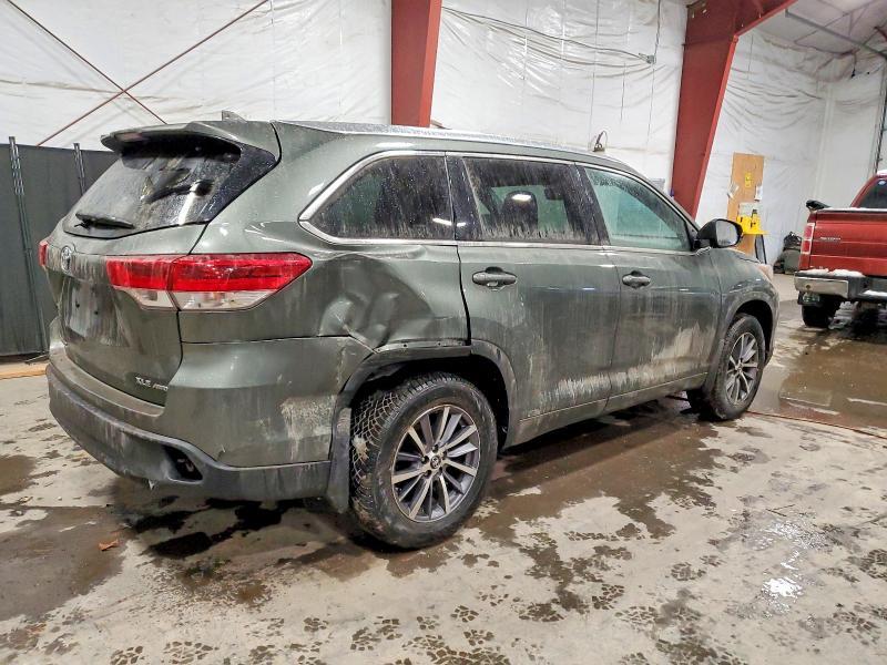 2018 Toyota Highlander se