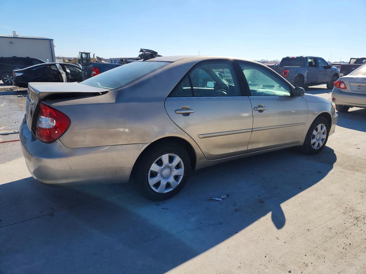 2004 Toyota Camry le