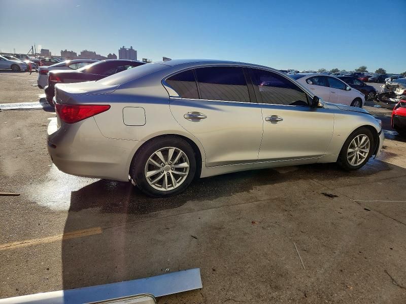 2015 Infiniti Q50 Base