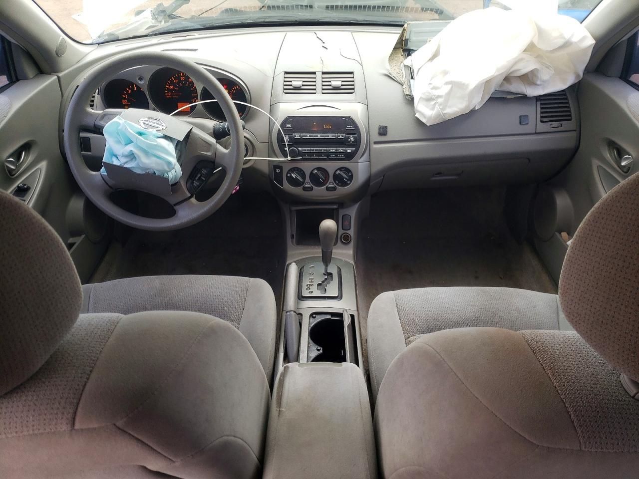 2003 Nissan Altima Base