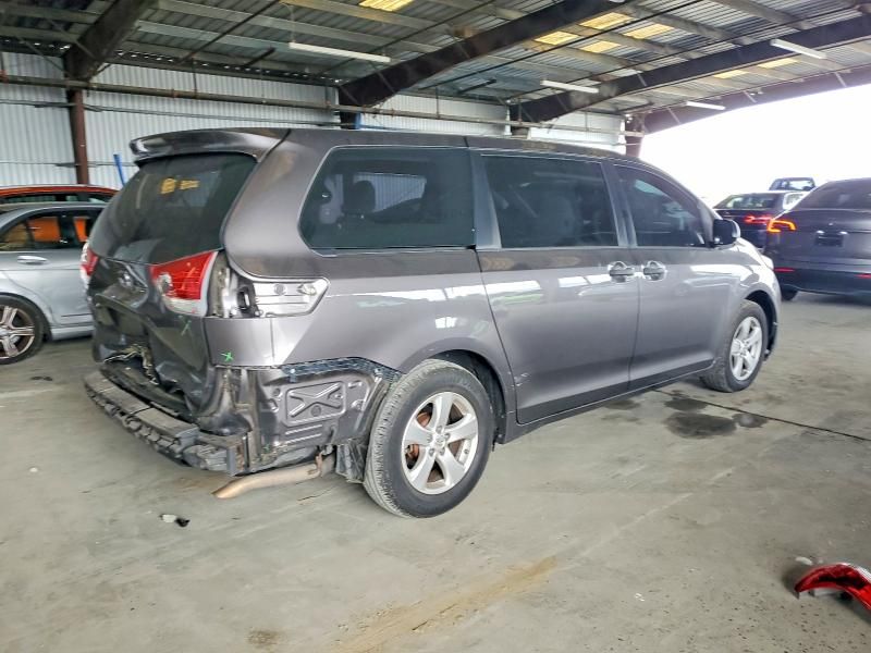 2013 Toyota Sienna