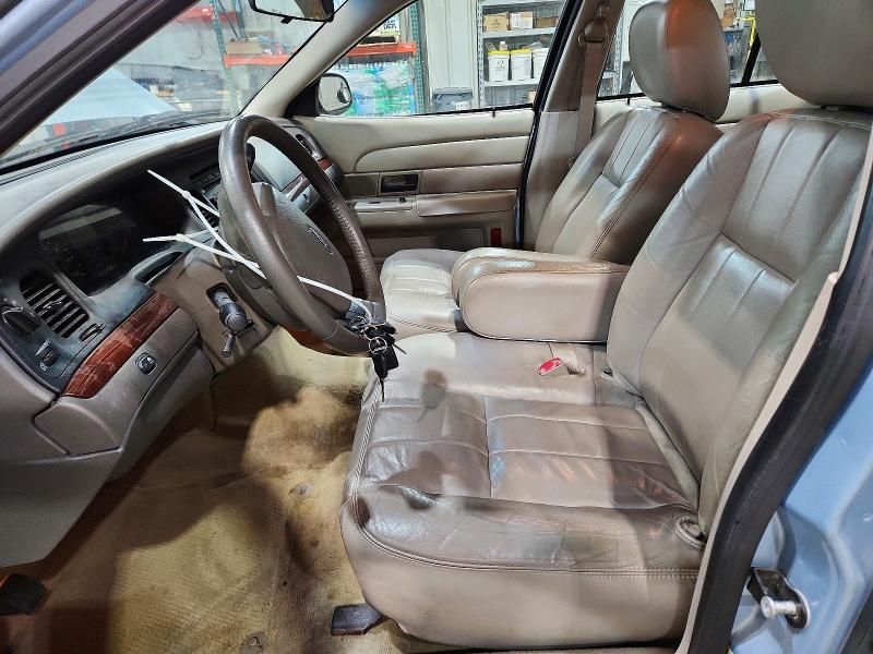 2011 Ford Crown Victoria lx