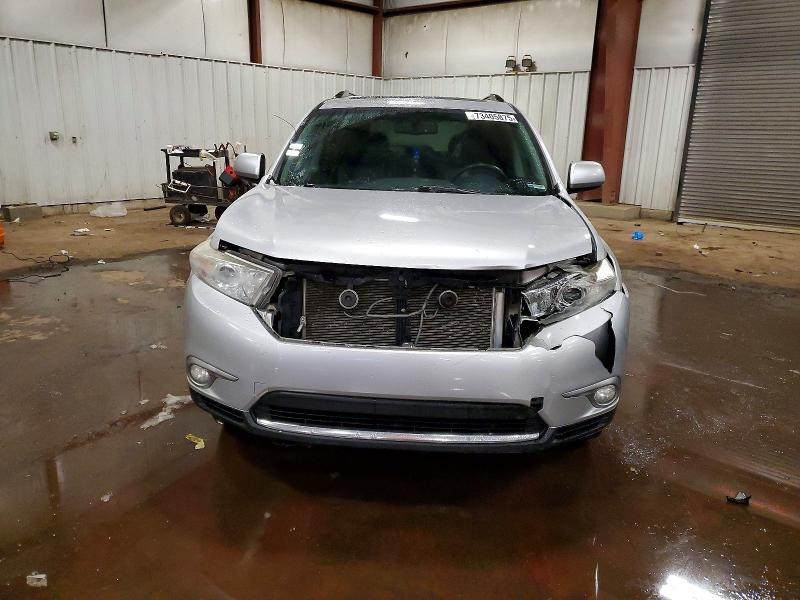 2013 Toyota Highlander se