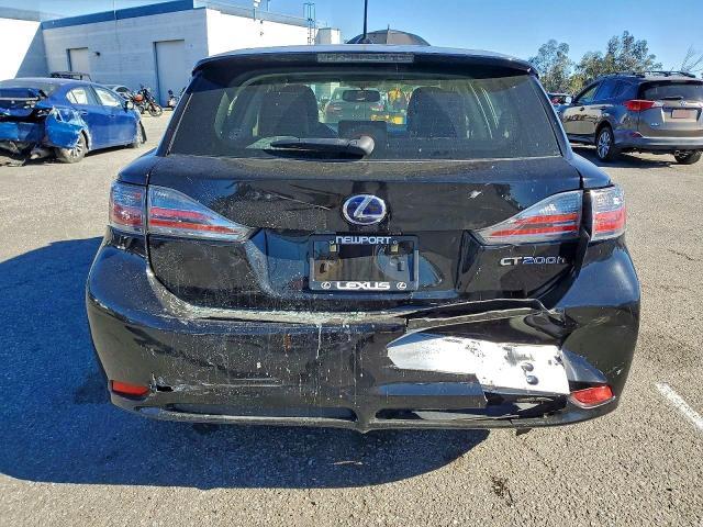 2013 Lexus Ct 200h Base