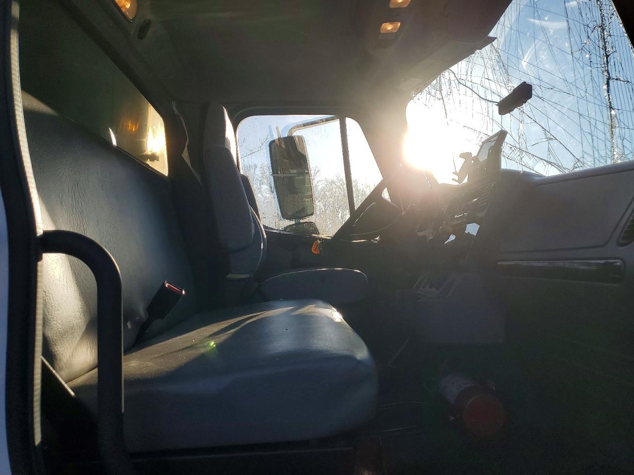 2020 Freightliner M2 106 Medium Duty