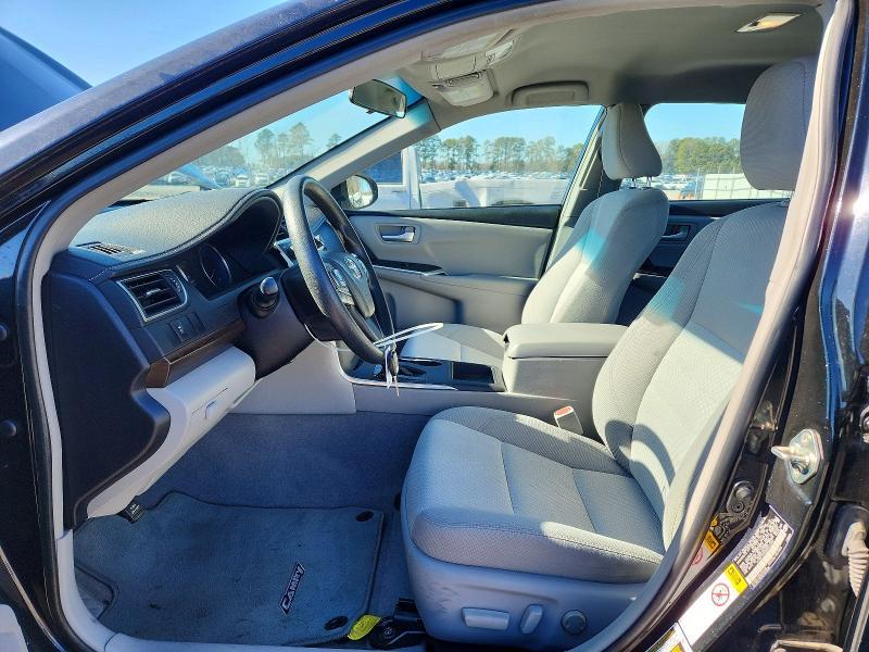 2016 Toyota Camry le