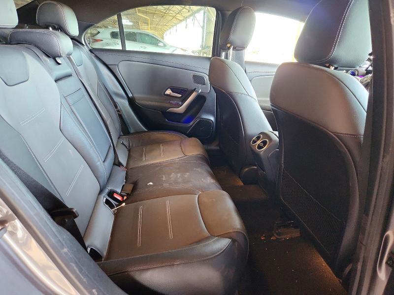 2019 Mercedes-Benz A 220