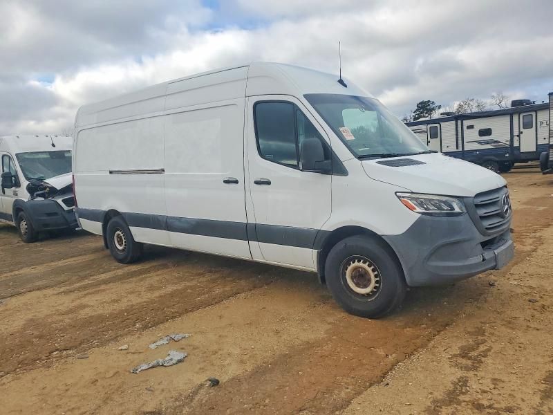 2019 Mercedes-Benz 2019 Mercedes Benz Sprinter 2500 Delivery van