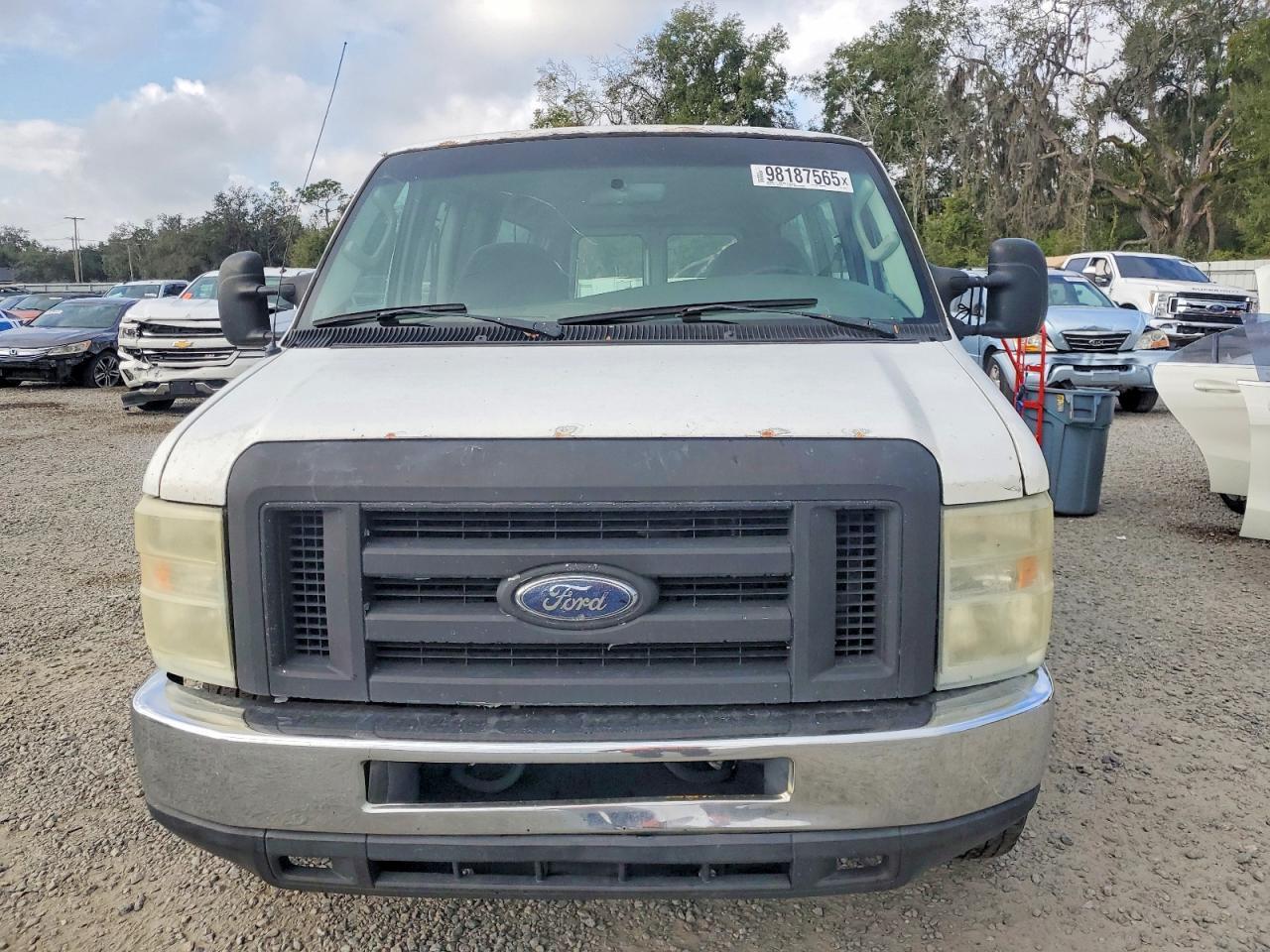 2008 Ford Econoline E350 Super Duty Wagon
