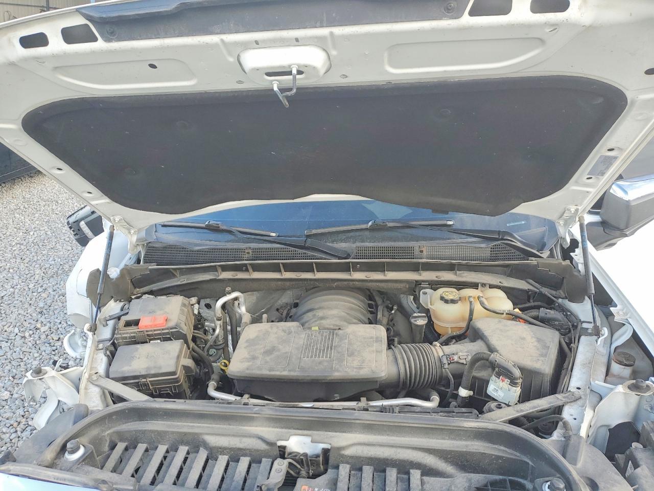 2022 GMC Sierra K1500 slt