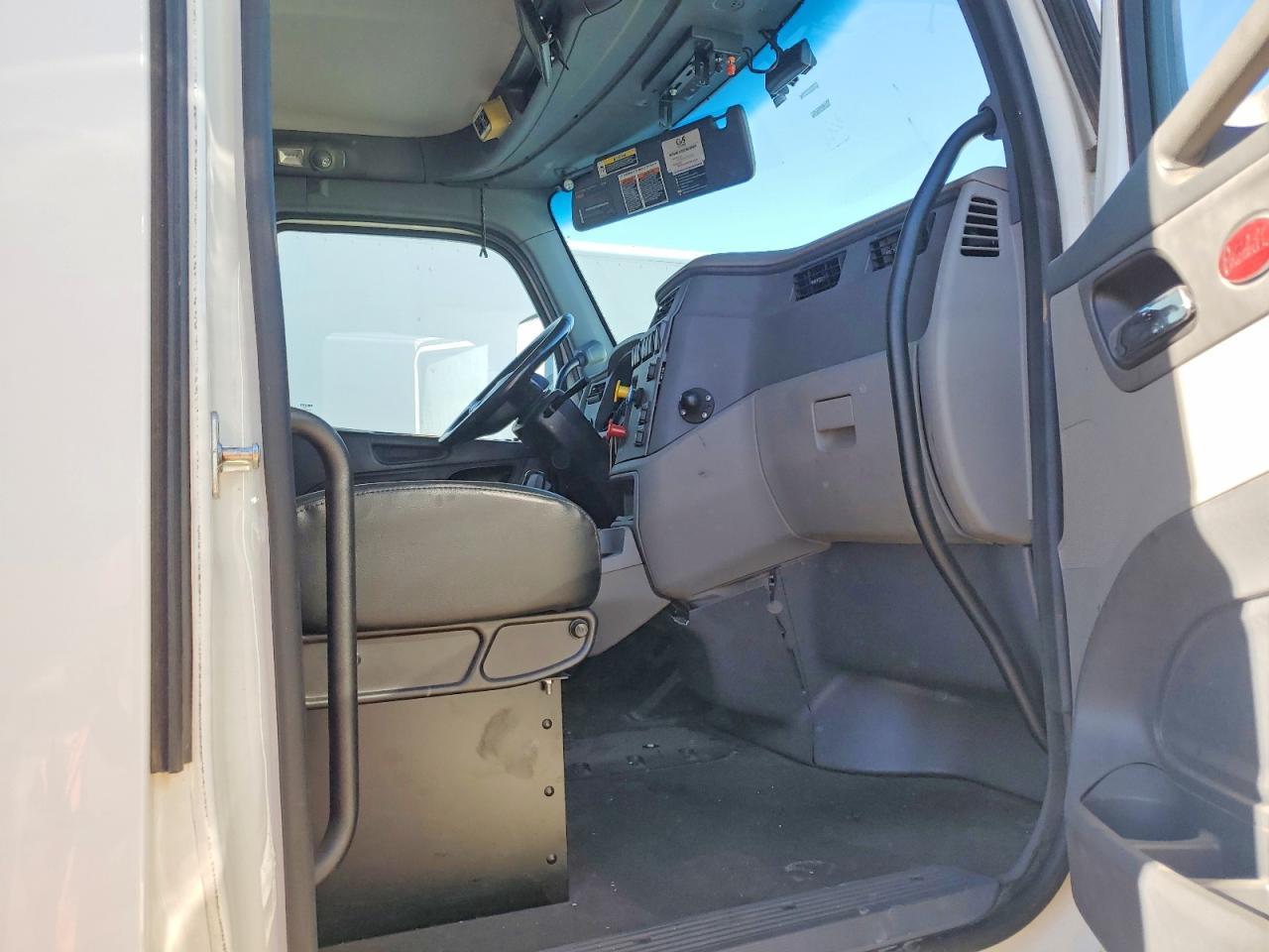 2017 Peterbilt Tractor 2017 Peterbilt 579 Semi Truck