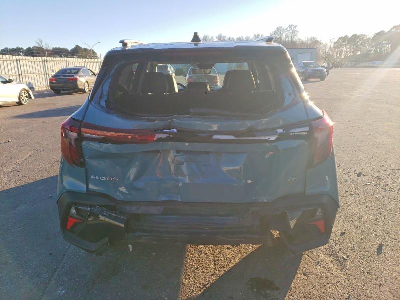 2024 KIA Seltos s