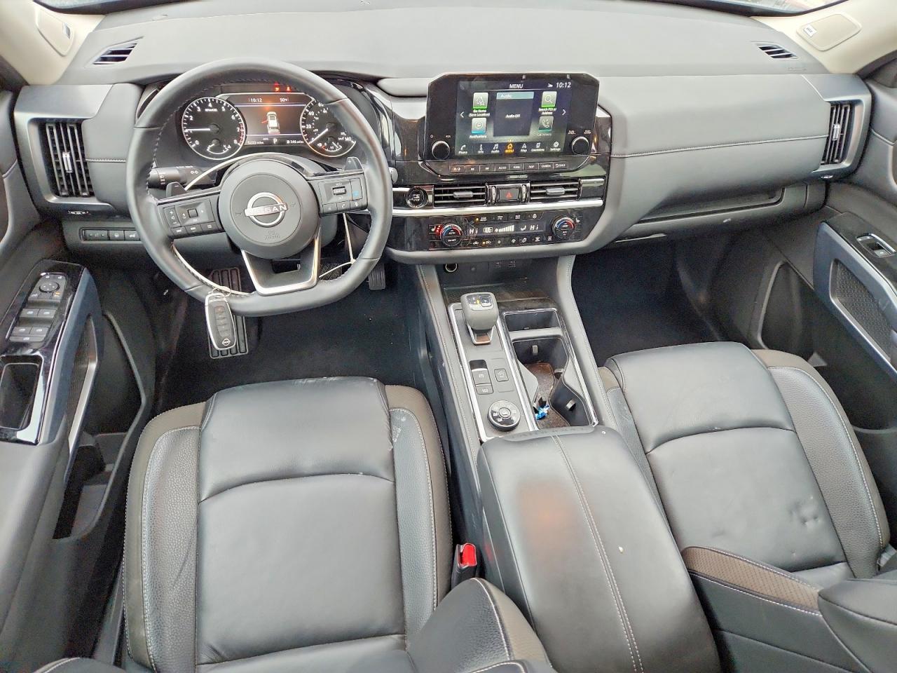 2025 Nissan Pathfinder sl