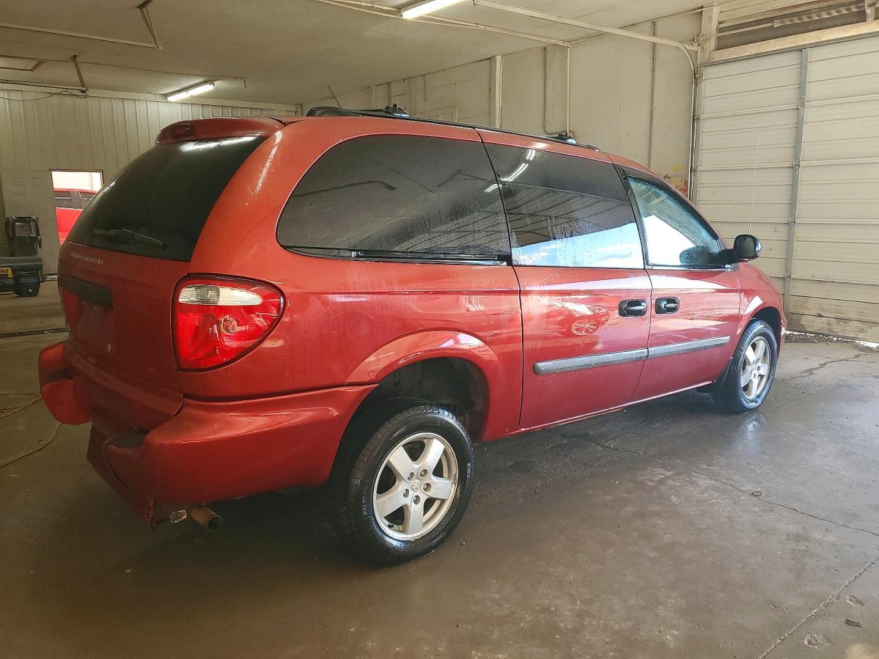 2005 Dodge Grand Caravan se