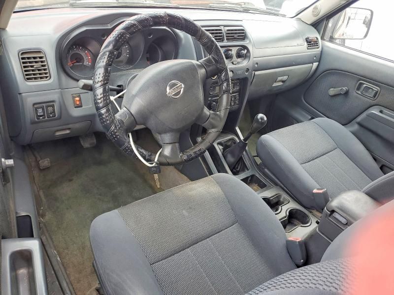 2002 Nissan Frontier King cab xe