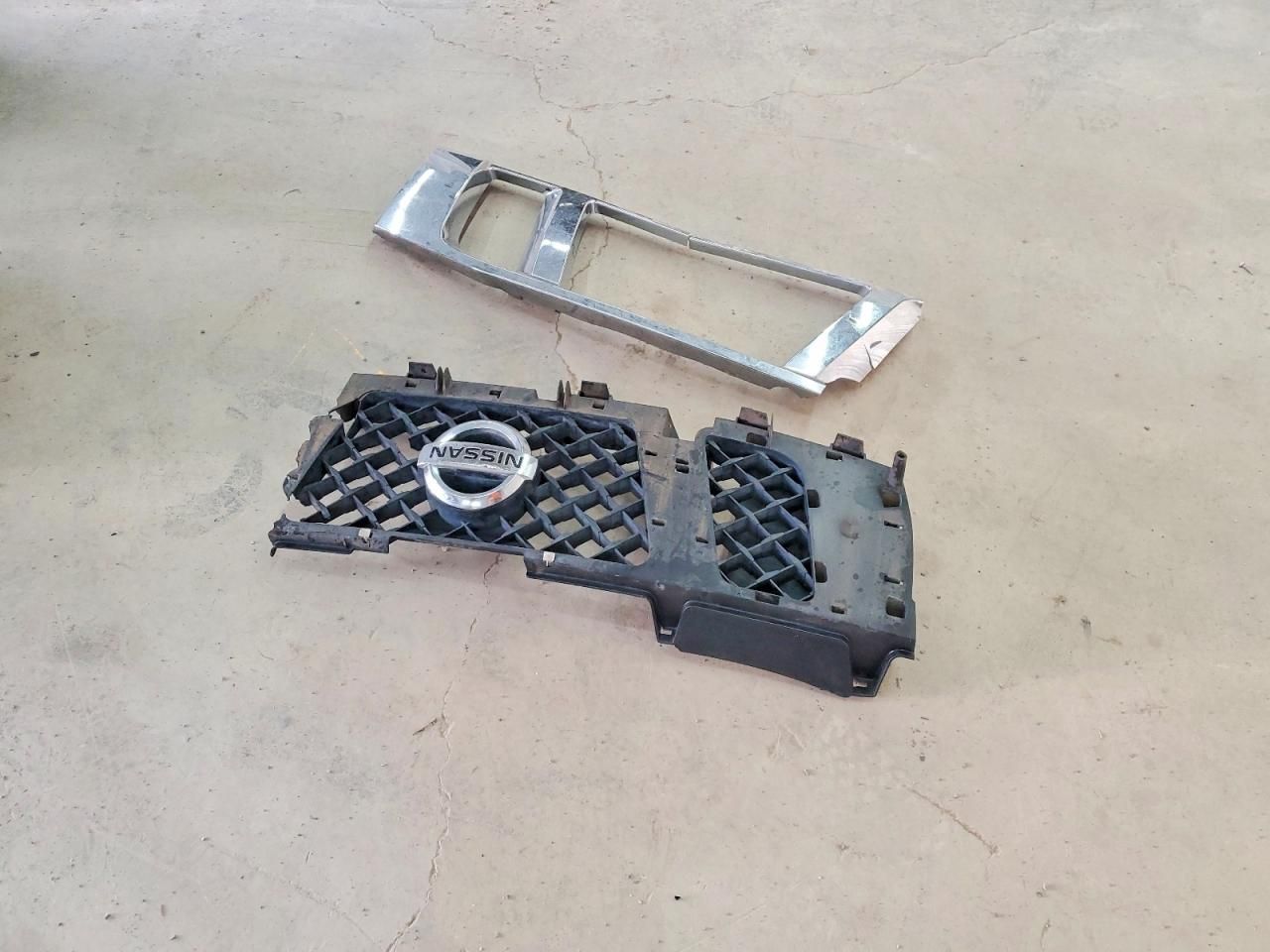 2011 Nissan Titan SV