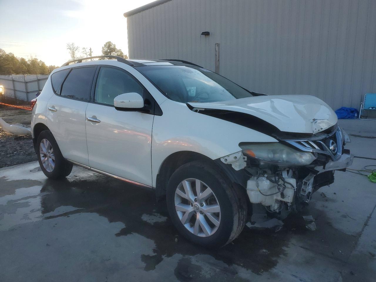 2012 Nissan Murano s