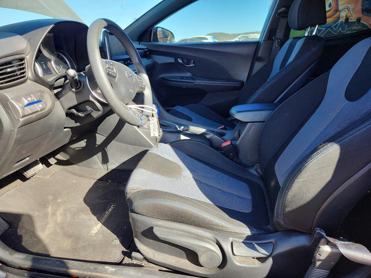 2020 Hyundai Veloster Base