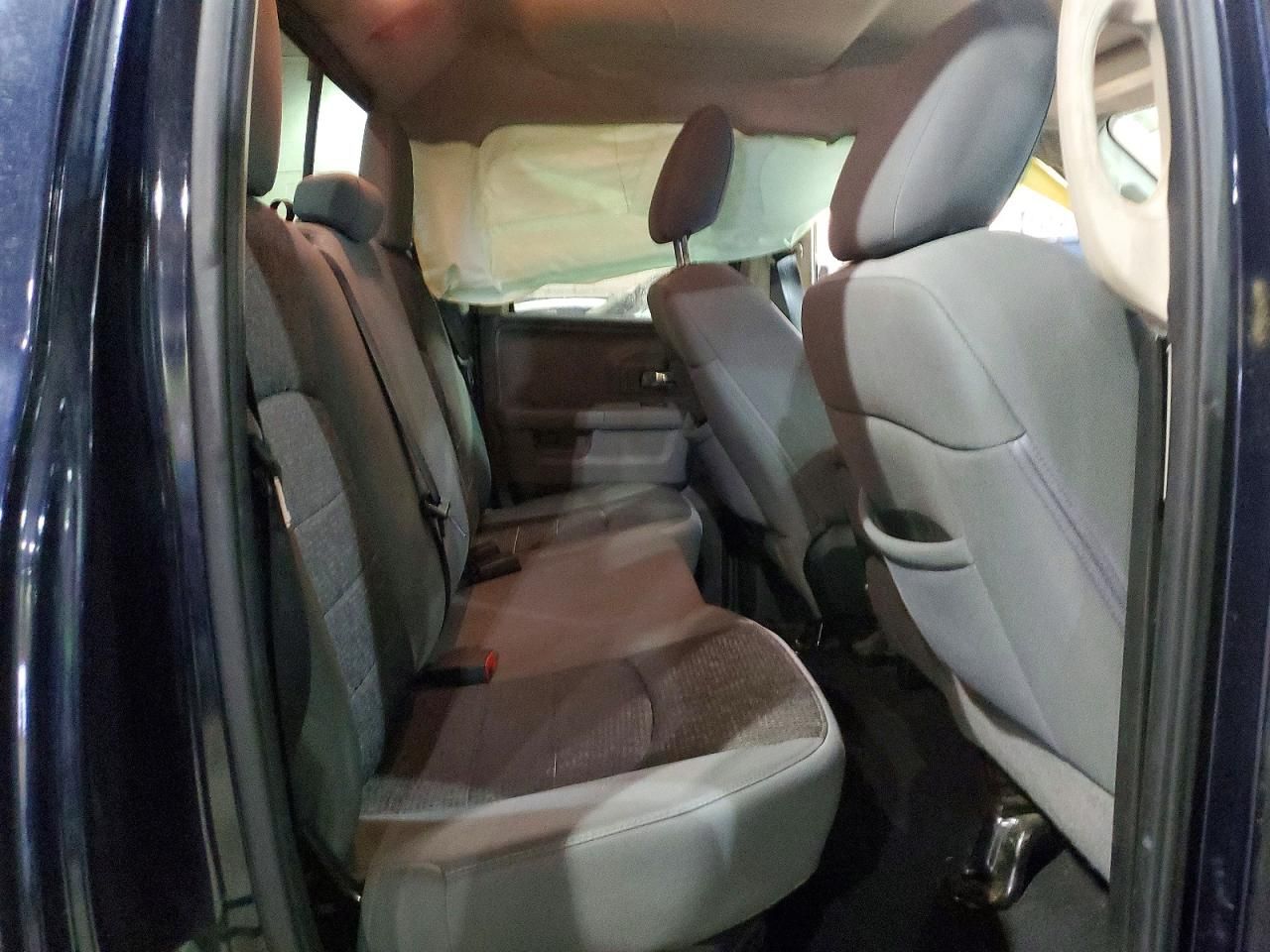 2013 Dodge Ram 1500 slt