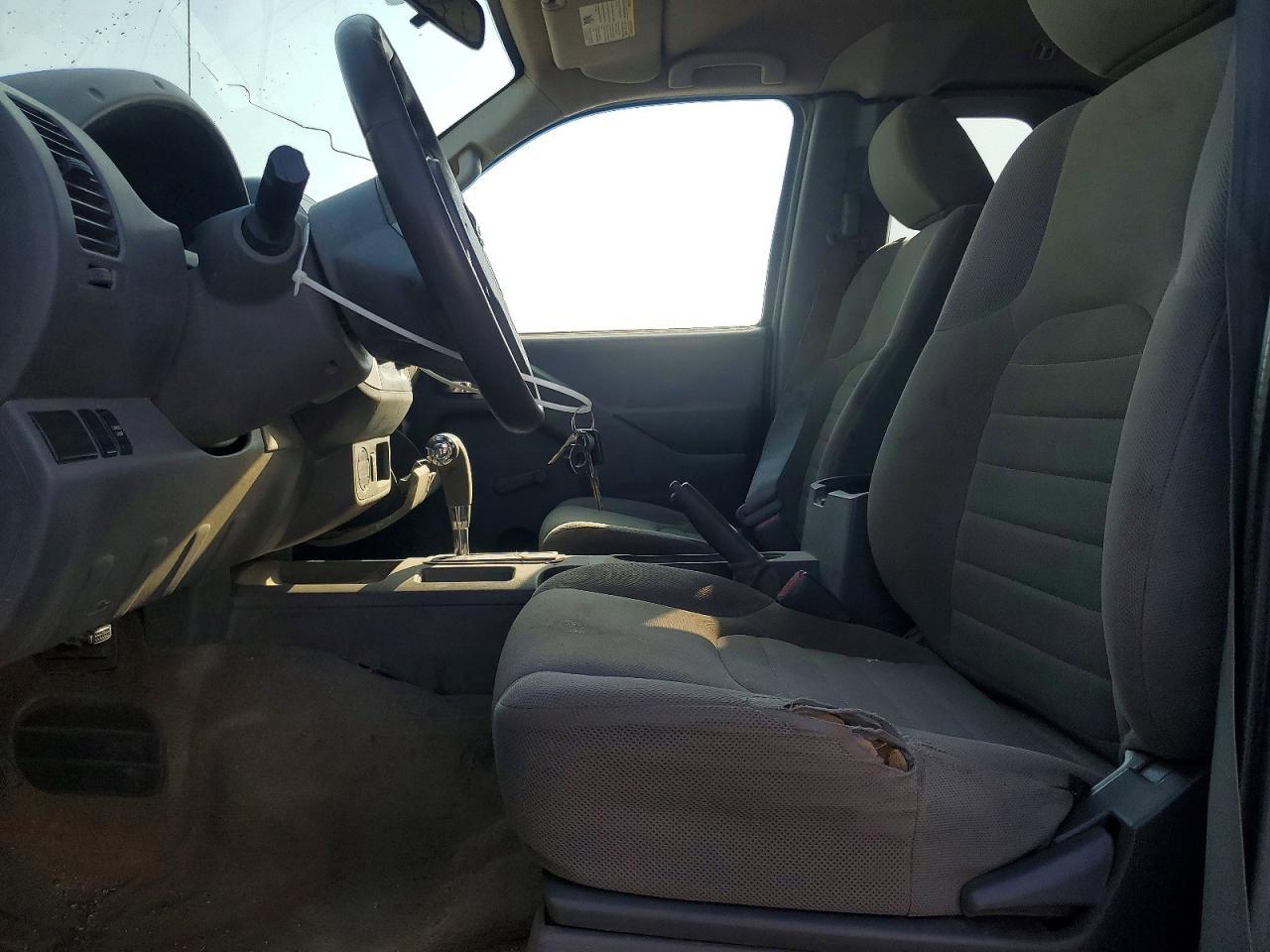 2017 Nissan Frontier s